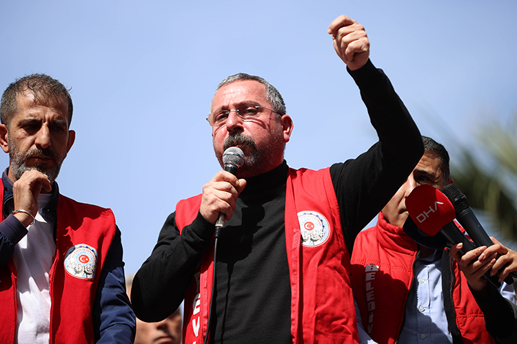 Savaş Atalay’dan İZSU ihalesine tepki: “Biz bu işi taşerondan daha iyi yaparız!”