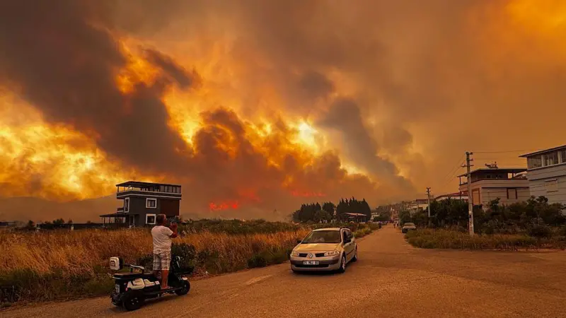 Çeşme’deki Yangın 3. Gününde Kontrol Altına Alındı!