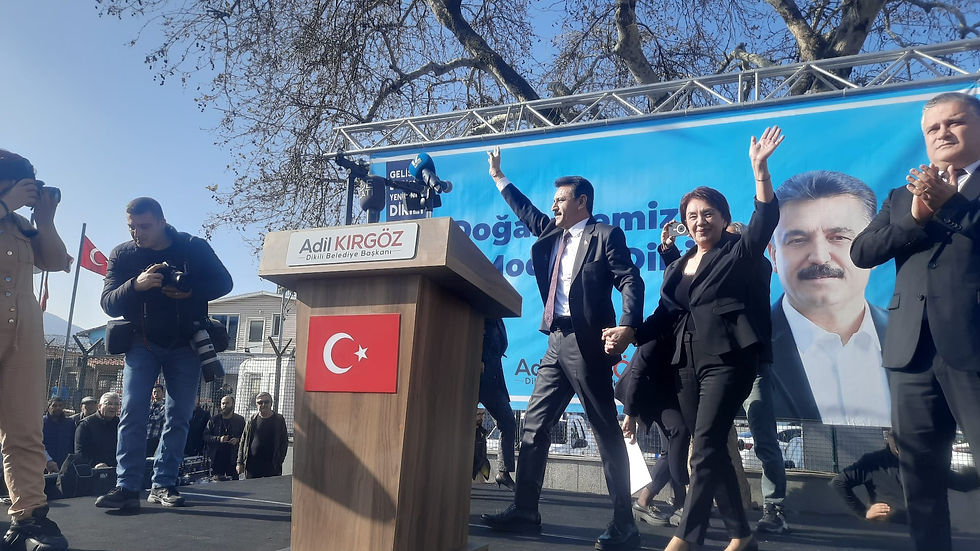 Dikili Belediye Başkanı Adil Kırgöz 2024 yerel seçimleri için adaylığını ilan etti.