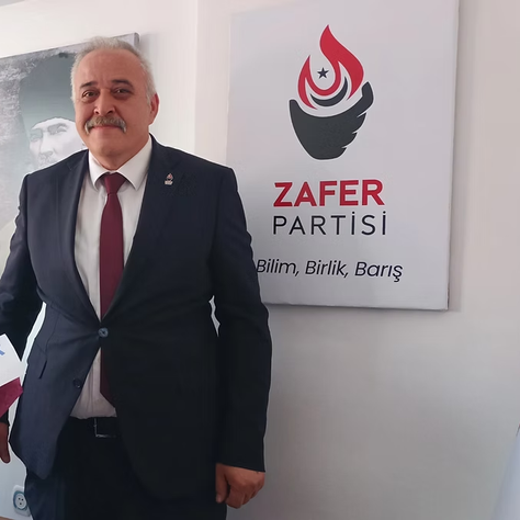 Gökhan Suyolcu: “Dikili toz duman içinde!”