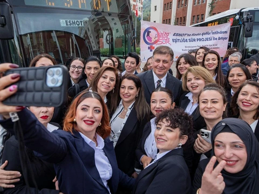 İzmir’de direksiyon başında kadınlar: “Yapamazsınız” algısını yıktılar