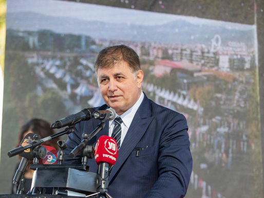 Cemil Tugay:"Birlik ve beraberlik içinde bu kumpasları darmadağın edeceğiz."