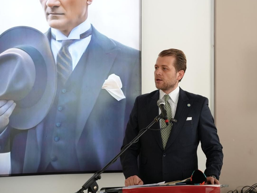 Osman Ertürk Özel: “Bize yeni masallar anlatıp uyutmak istiyorlar”