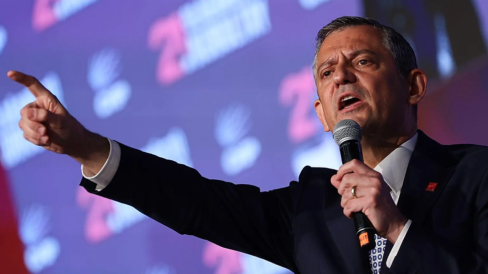 CHP'de Kurultay Hareketliliği: Özgür Özel'den İmza Açıklaması