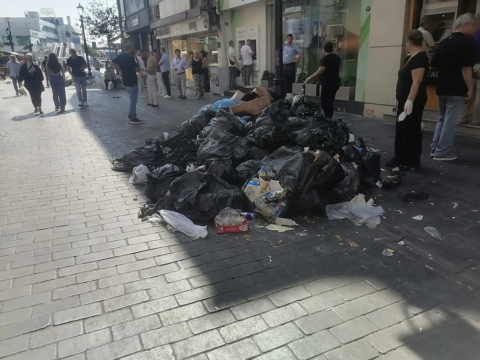 Çöp yığınları Karşıyaka’yı sardı