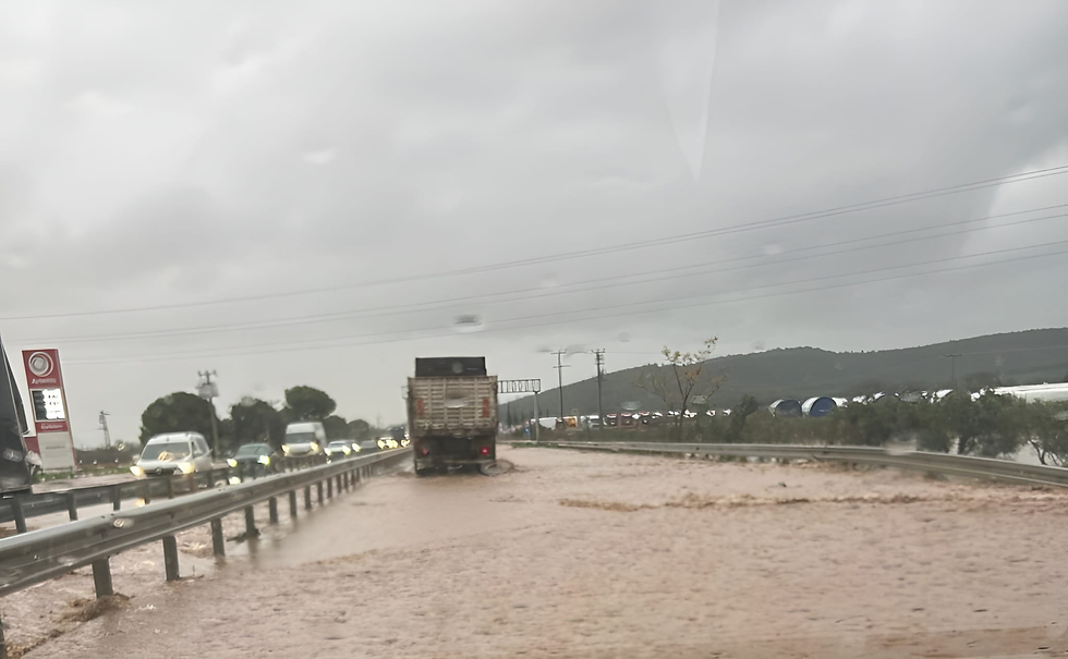 Bakırçay Ağır Yağışın Etkisinde Kaldı