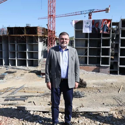 Bilal Saygılı: “Büyükşehir, TOKİ konutlarına engel oluyor.”