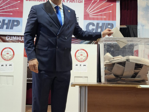 CHP Aliağa’da Değişim: Barış Eroğlu Yeni İlçe Başkanı
