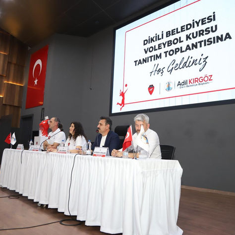Dikili Belediyesi’nden Voleybol Altyapısına Güçlü Adım