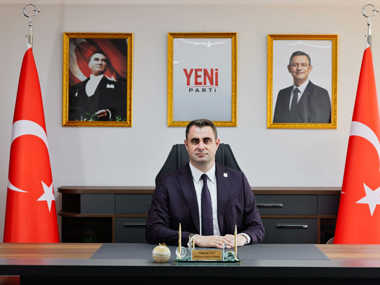 YENİ Parti İzmir'de Kurucu Kadro Açıklandı