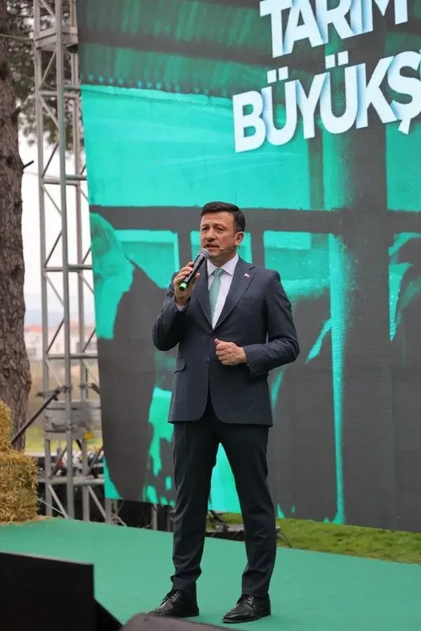 Cumhur İttifakı İzmir Büyükşehir Belediye Başkan Adayı Hamza Dağ