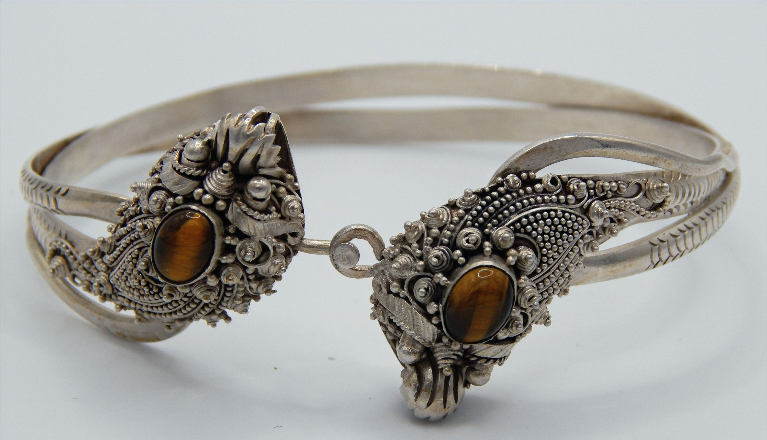 Unique! Vintage, .925 Sterling Silver Dragon Cuff Bracelet with Tiger Eye