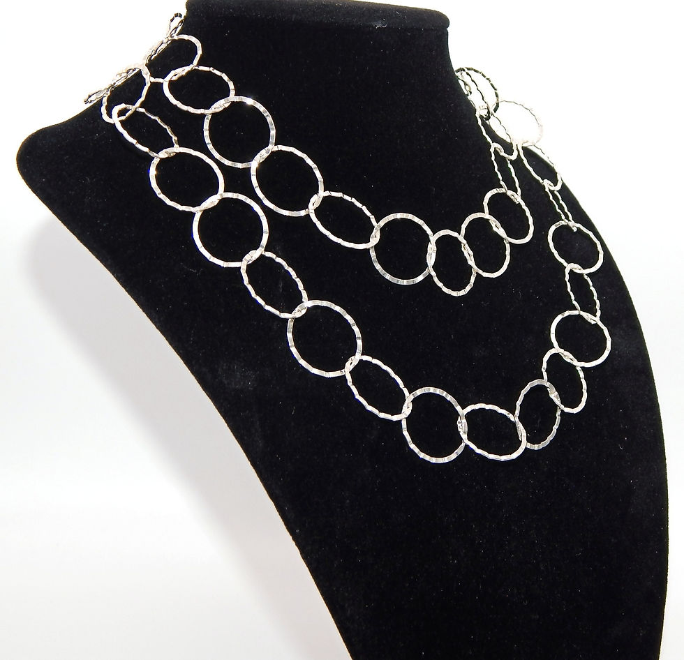 Thumbnail: Delicate .925 Sterling Silver, Interlocking Diamond-cut Rings, Infinity Necklace