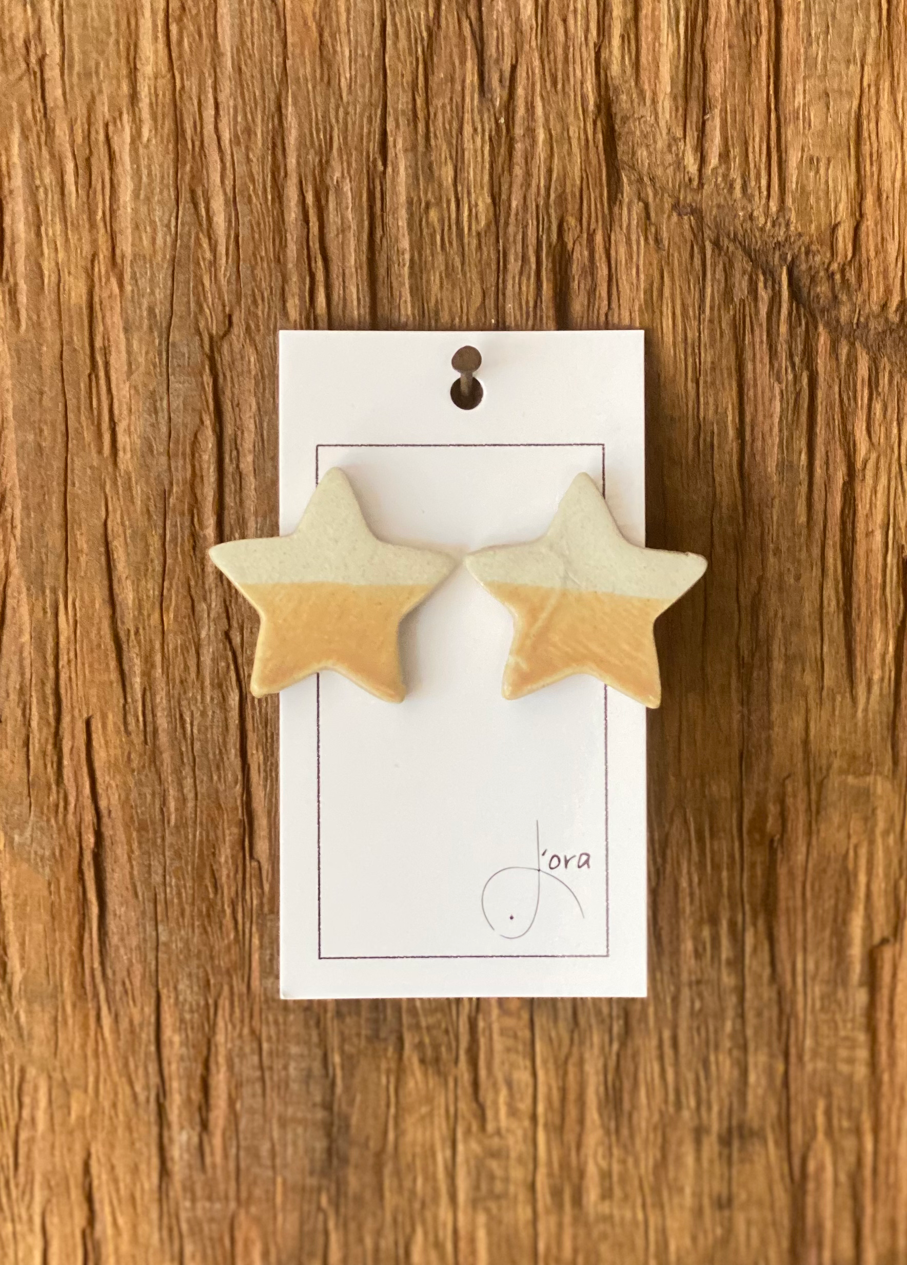 Brinco Cerâmica Pino Geométrico  Estrela  M   Porcelana Pintura Nude