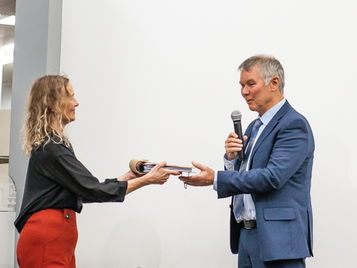 Make it our Right to Repair Petition Delivery