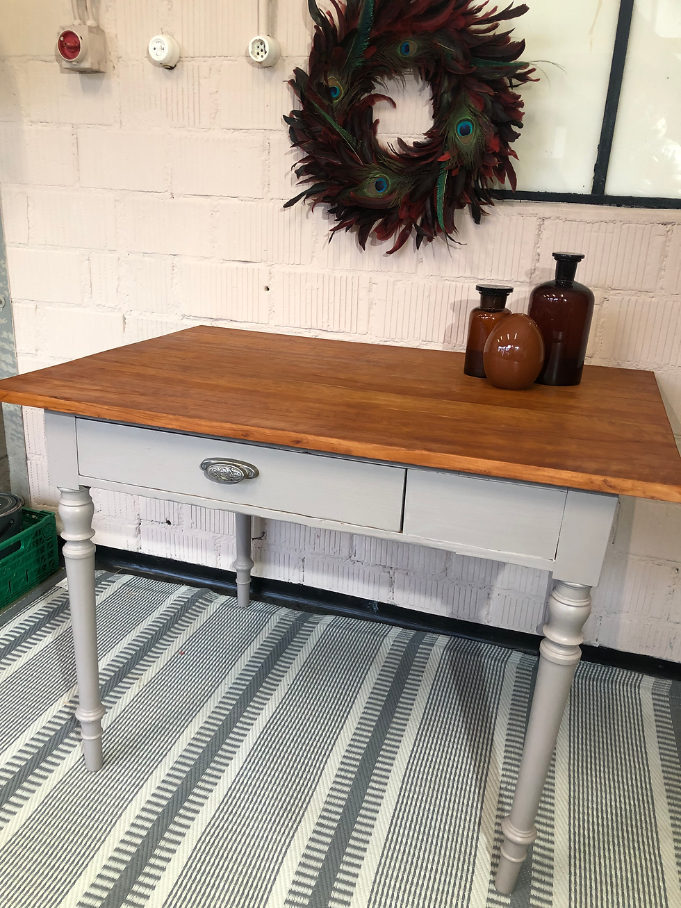 Miniaturbild: Schreibtisch vintage