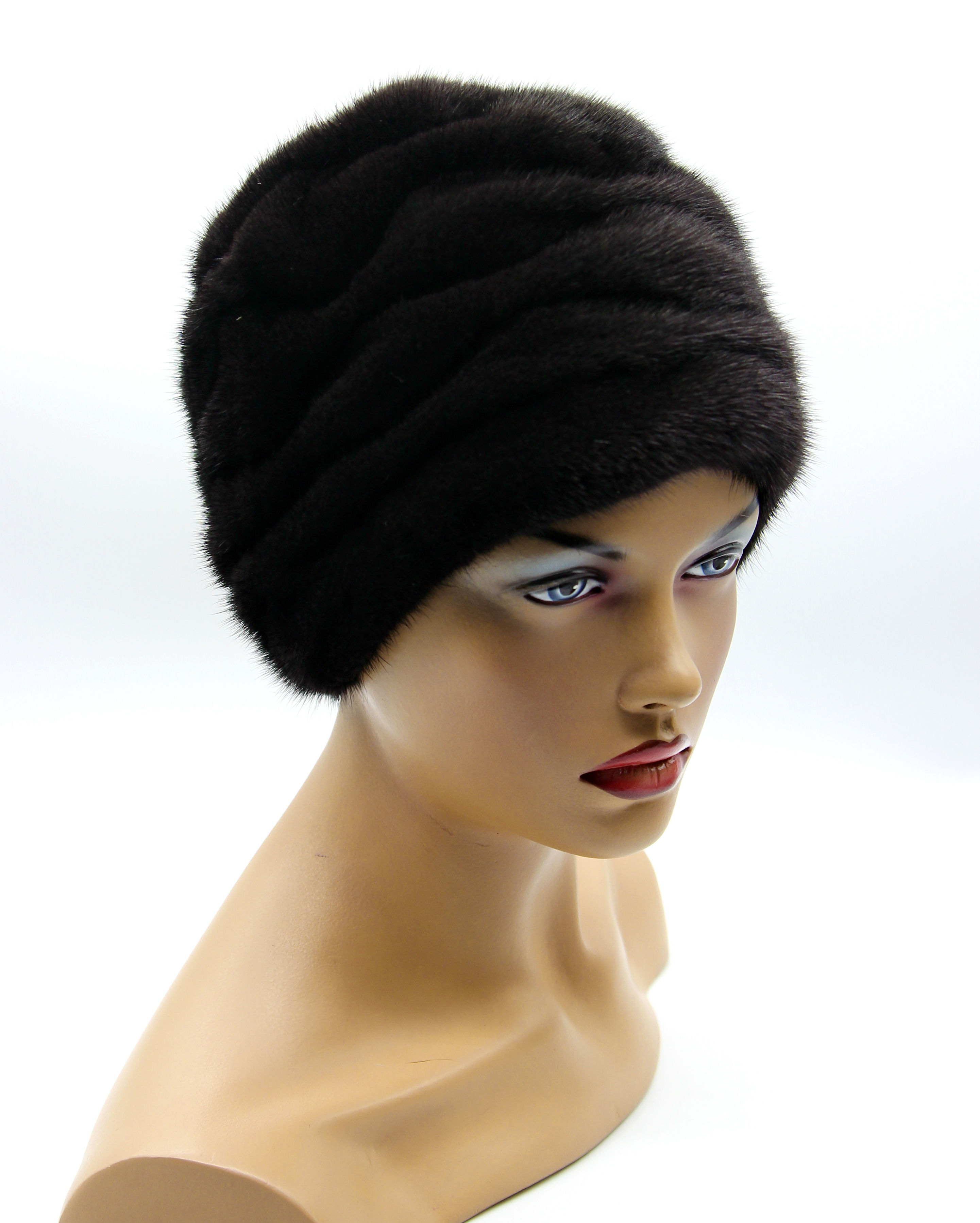 купить зимнюю шапку меховую женскую