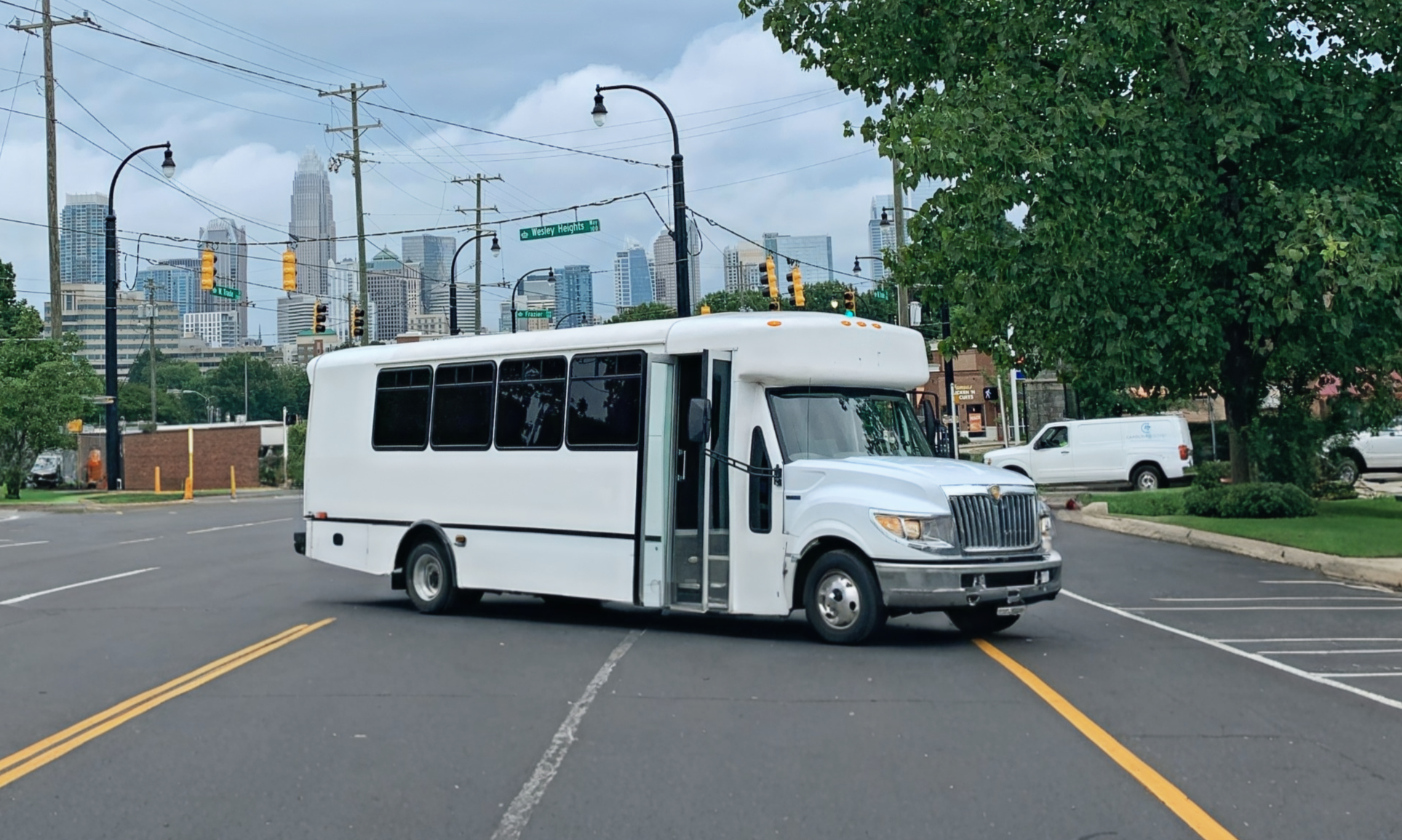 CharlotteLUX White Party Bus