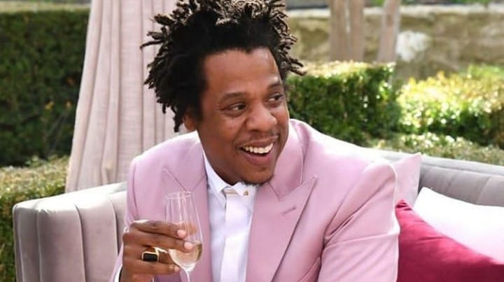Designer Oscar G. Lopez shares new details on the 2014 Met Gala altercation between Jay-Z and Solange Knowles.