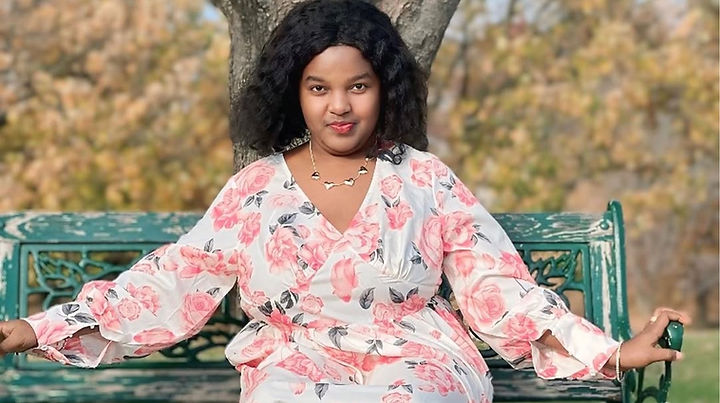 Rwandan singer Clarisse Karasira returns with “Abandi Bana,” a song highlighting social media pressure and urging self-acceptance.