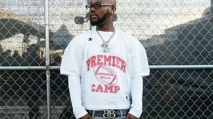 King Promise says his parents want a grandchild, but the award-winning singer says he is not ready to marry and will settle down later.