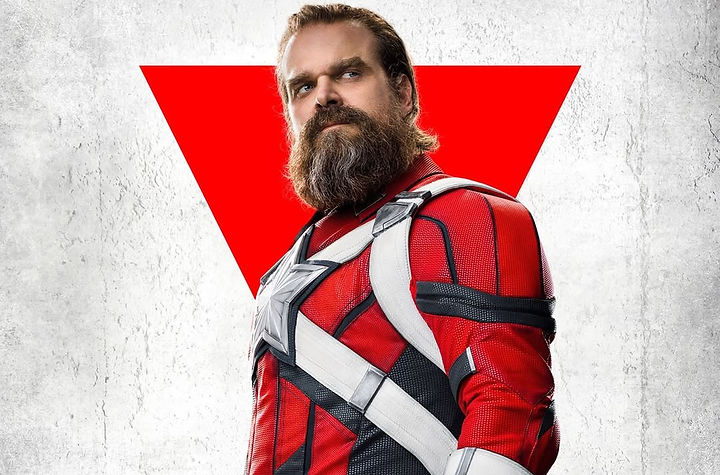 David Harbour was involved in a brief public incident in California, prompting online discussion as attention remains on his personal life.