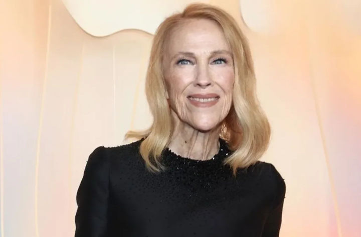 Actress Catherine O’Hara died of a pulmonary embolism at 71, with rectal cancer listed as a long-term cause, her death certificate shows.