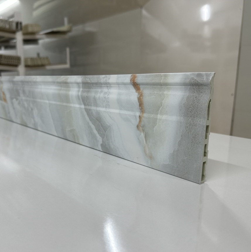 Miniatura: Profile Skirting 12cm M20