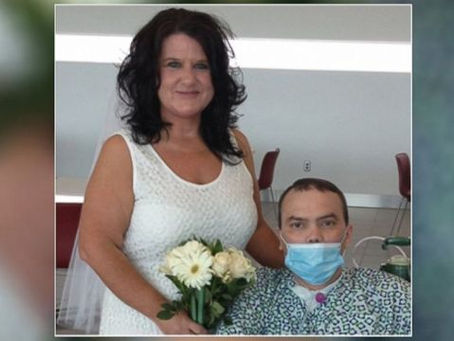 Ohio Nurses Surprise Lung Transplant Couple With Hospital Wedding – ABC News