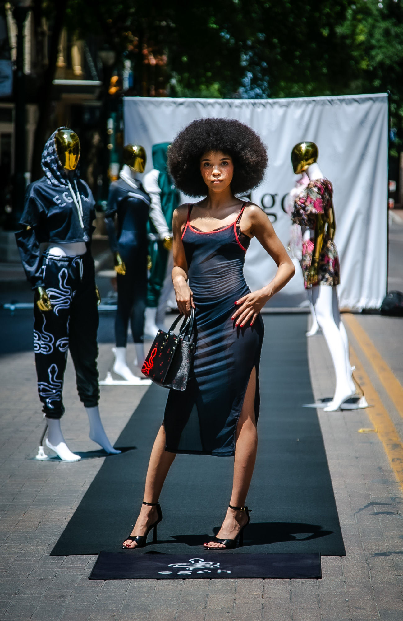 The Silhouette Dress VS1 Red/Black