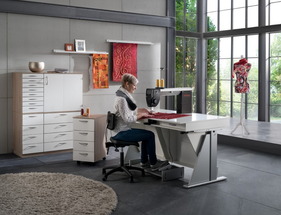 Thumbnail: RMF Q-TABLE voor Bernina Q20