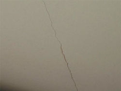 Cracked plaster wall