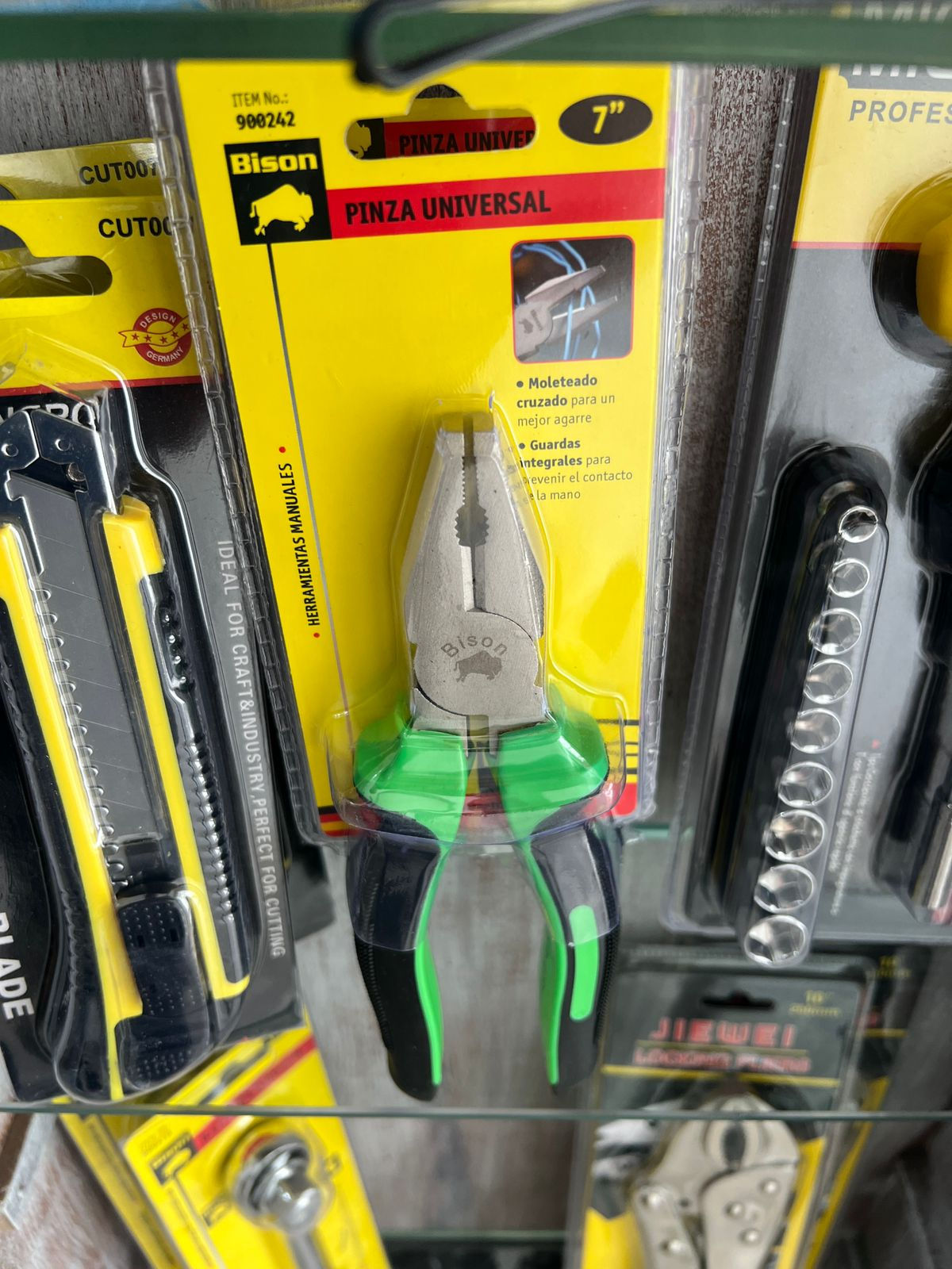 Pinza universal Bison 7"