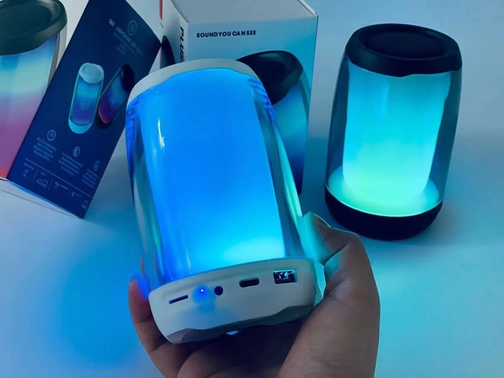 Pulse 4 mini Simil JBL