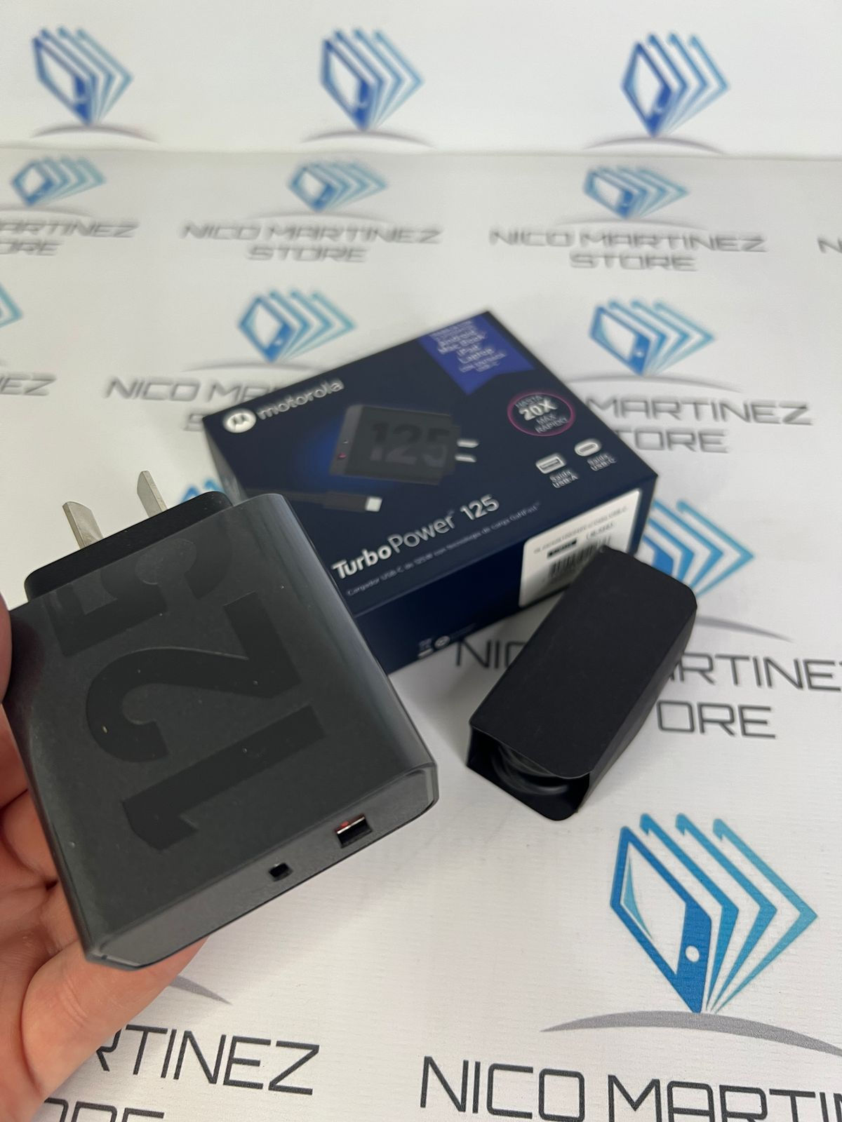 Cargador Motorola Turbopower 125w Tipo c / Micro usb