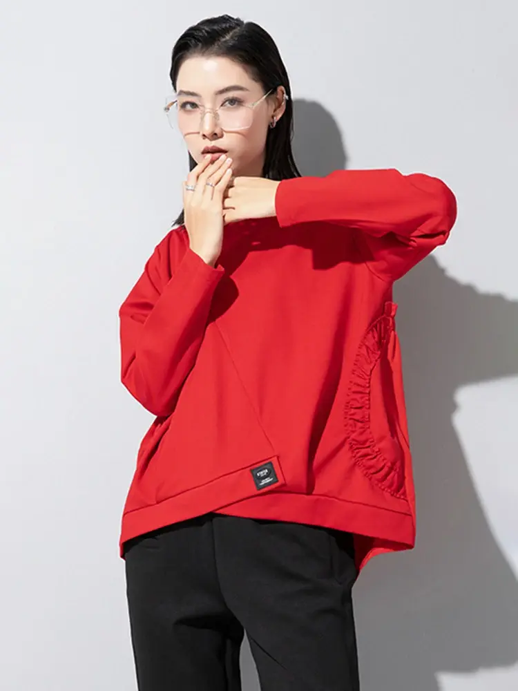 Color Block Long Sleeve Tee with relaxed fit, slight stretch, and crewneck. Cusuti.