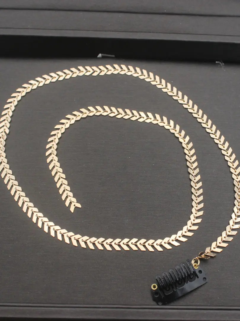 perfect for creating buns, braids, and updos. Inspired by Cusuti's signature elegance.