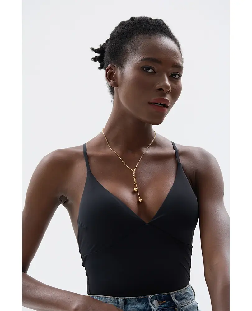 PVD real gold-plated stainless steel in a modern round design. Tarnish-resistant and durable. Multiple variations available