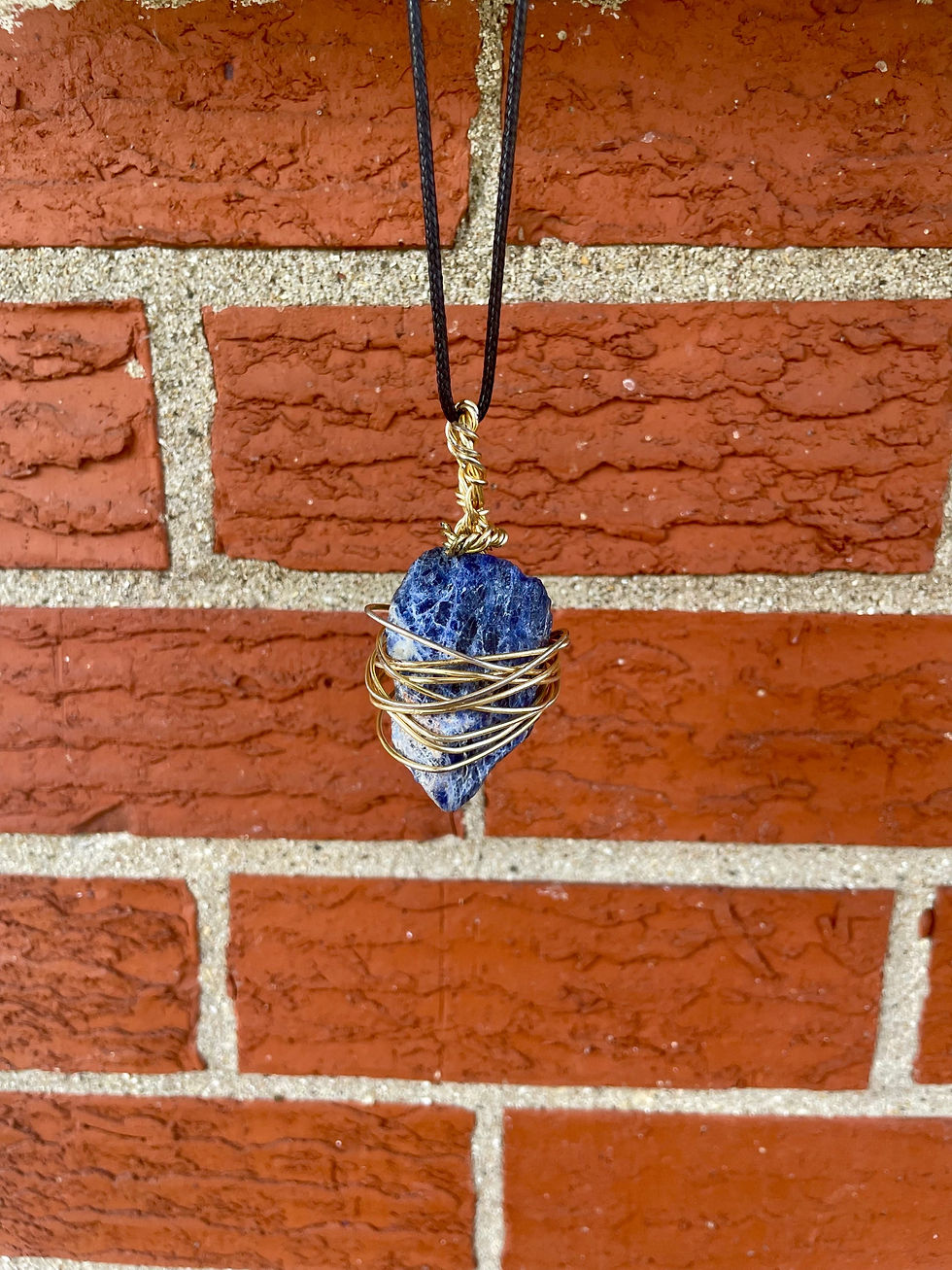 الصورة المصغرة: Sodalite Crystal Necklace