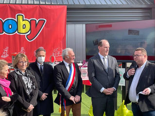 Visite de l'entreprise Smoby dans le Jura avec Jean CASTEX, premier ministre