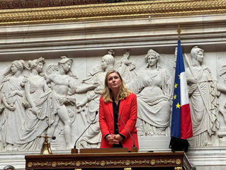 Félicitations à la Présidente de l'Assemblée nationale