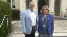 À la rencontre des équipes de Syensqo à Tavaux aux côtés de Christophe Grudler.
