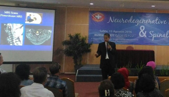 Berbicara di Jakarta