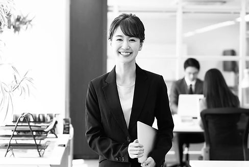 20230719 - Female Professional - Mature (BW).jpg