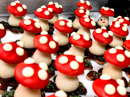 Das Glück isst mit den Frohgemuten.