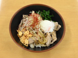 【自慢の一品】津軽の“じょっぱり”精神が生んだ一品 弘前駐屯地の名物丼