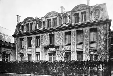 The Curie Pavillion at the Radium Institute in 1925.webp