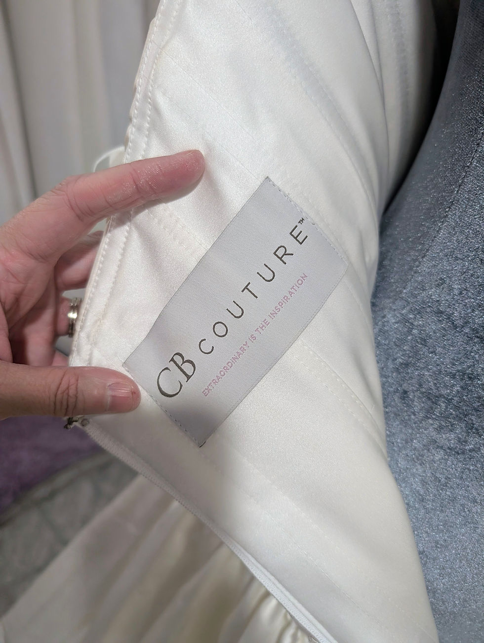 Thumbnail: Casablanca Couture Ballgown in dark ivory size 14