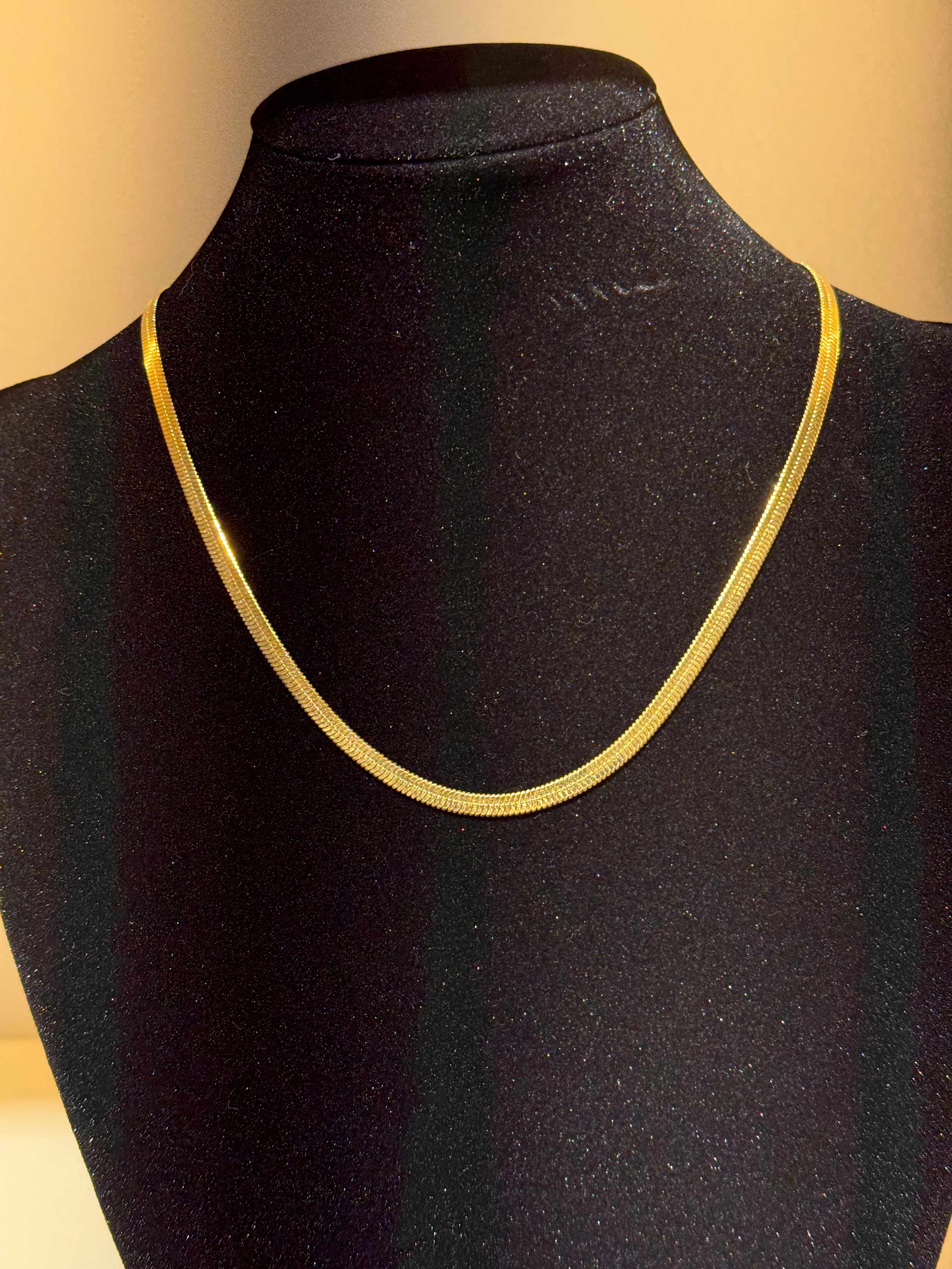 COLLAR EIZA GOLDEN