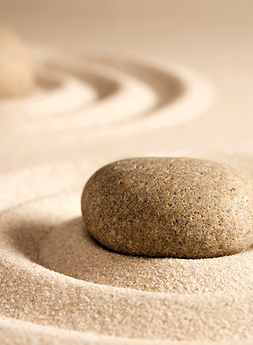 Concentric-Raked-Sand-Patterns_edited.jpg